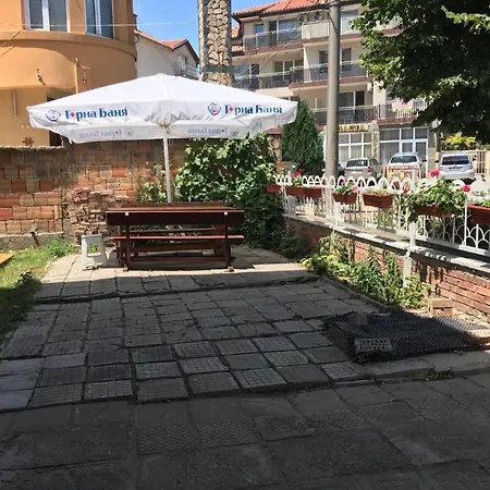 борис Apartman Ravda